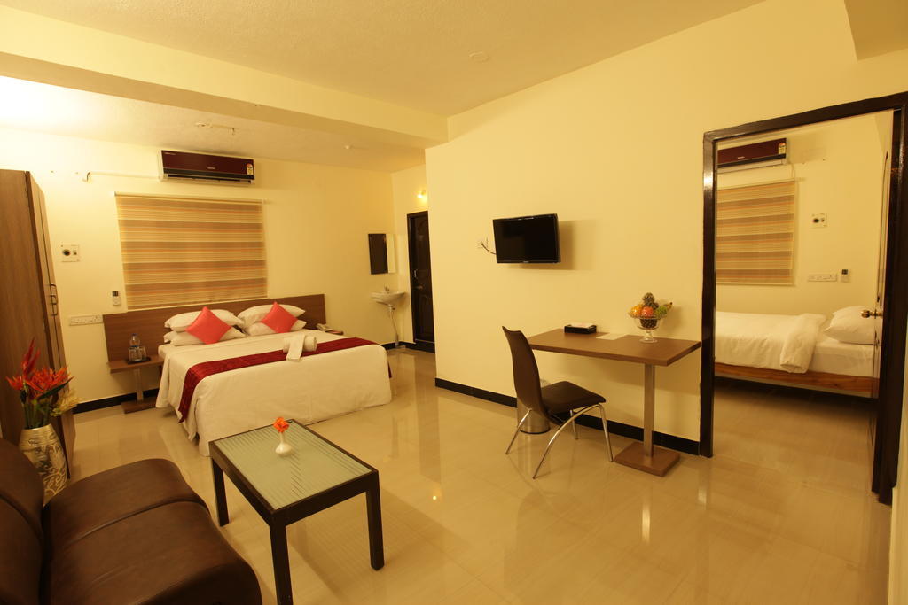 Aakash Inn Tiruvannamalai Phòng bức ảnh