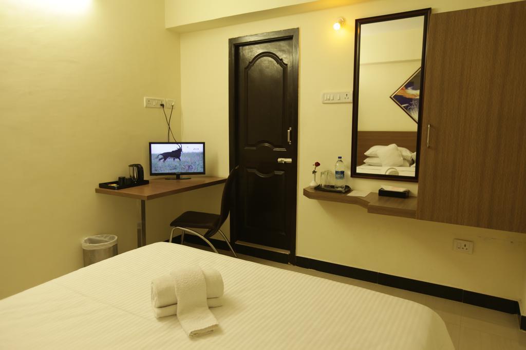 Aakash Inn Tiruvannamalai Ngoại thất bức ảnh